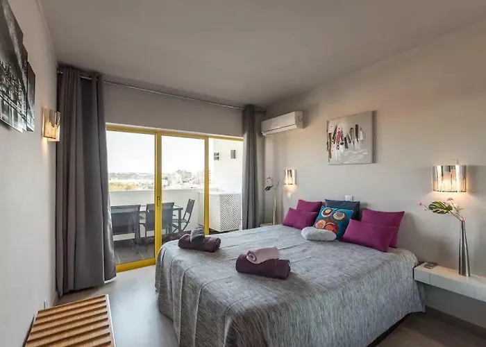 River View Apartment *