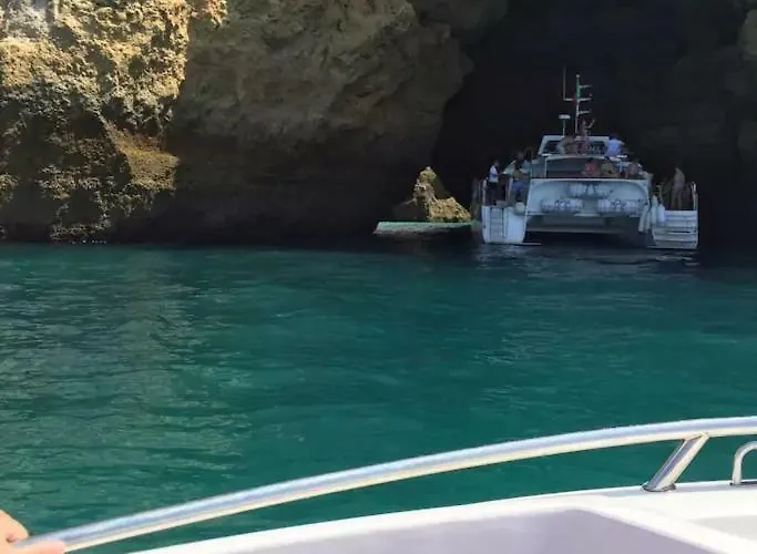 River View Апартаменти *