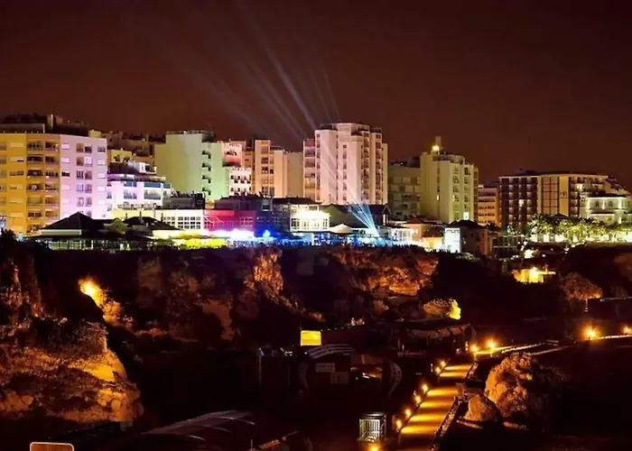 River View Апартаменти *