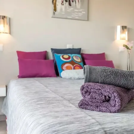 River View アパート *