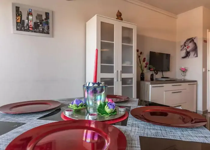 River View Apartament *